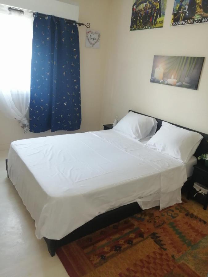 Chambre Dans Appartement A นีออร์ ภายนอก รูปภาพ