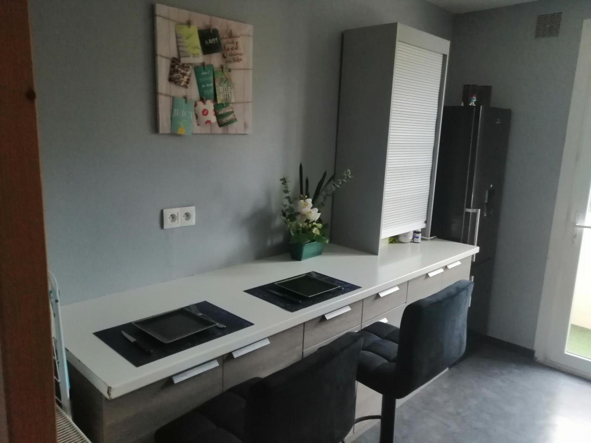 Chambre Dans Appartement A นีออร์ ภายนอก รูปภาพ